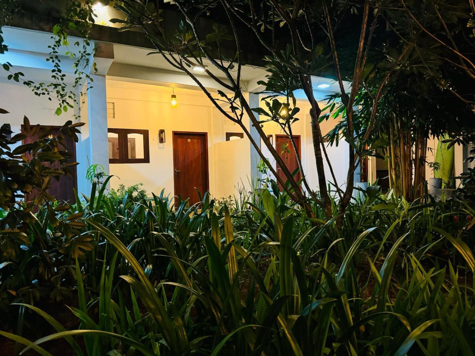 Double Mango Villa Katunayaka Extérieur photo